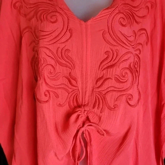 Bebe | Empire Sleeve | Shirt | Drawstring Front - Picture 3 of 7